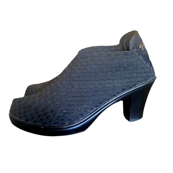 bernie mev Black Woven Textured Heels Women's Black Ankle Booties. Size 8 - Picture 4 of 12